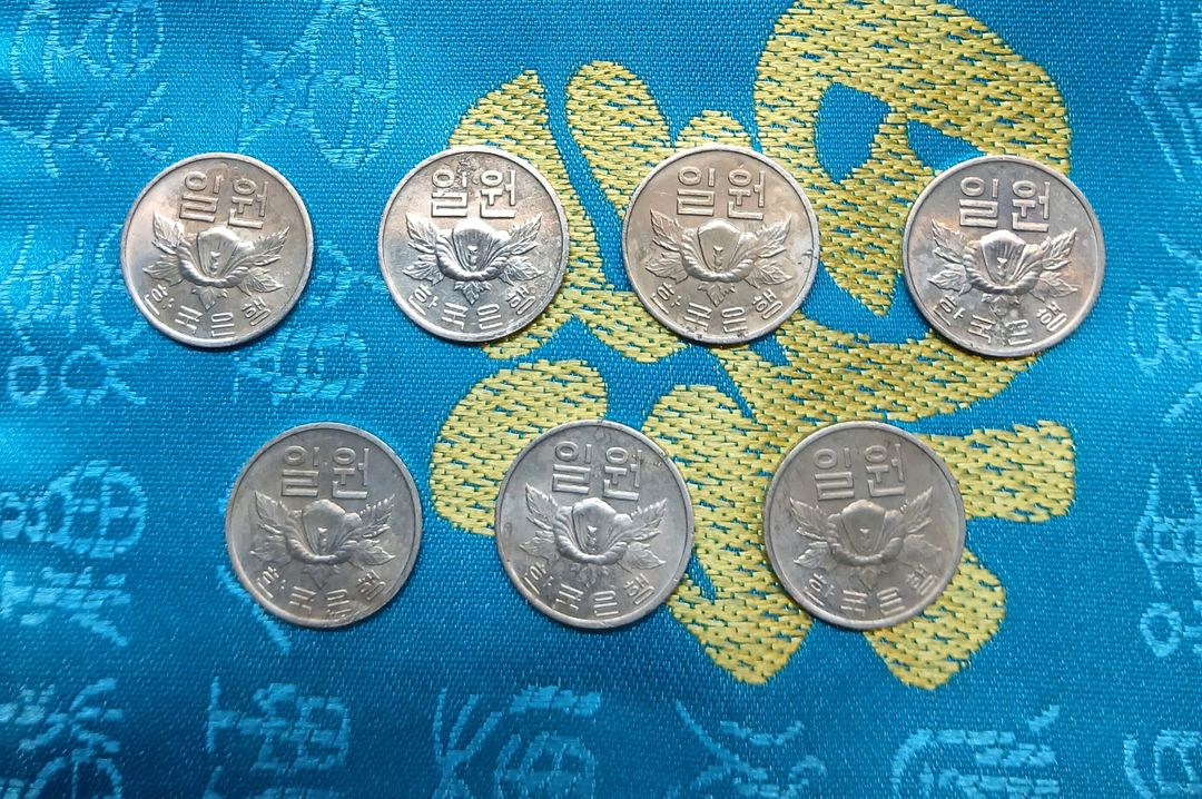1982년 1원 동전 7개 일괄 이미지
