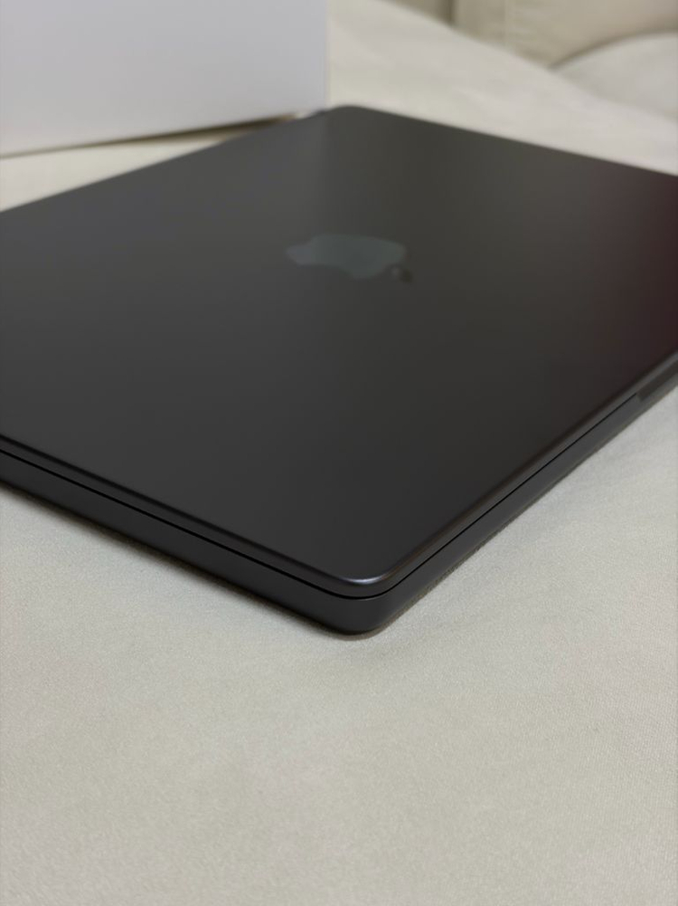 맥북프로 14인치 M5 24GB 512gb CTO 스페이스 그레이 (개봉만 한 새것) 이미지