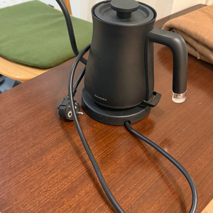 발뮤다 더팟 이미지