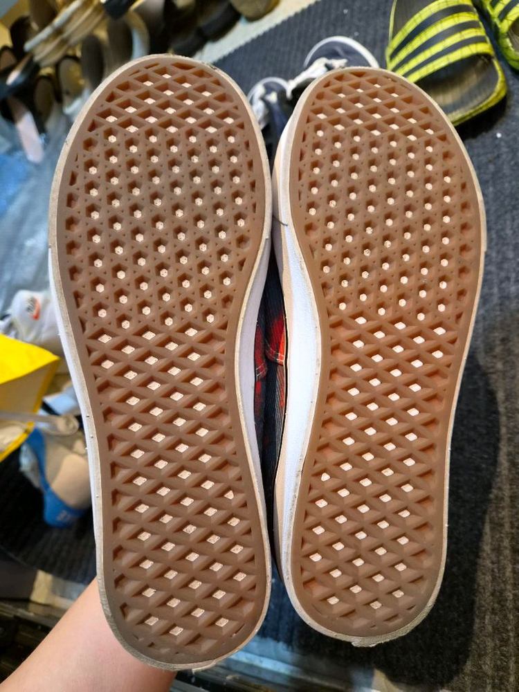 반스운동화 1+1 이미지