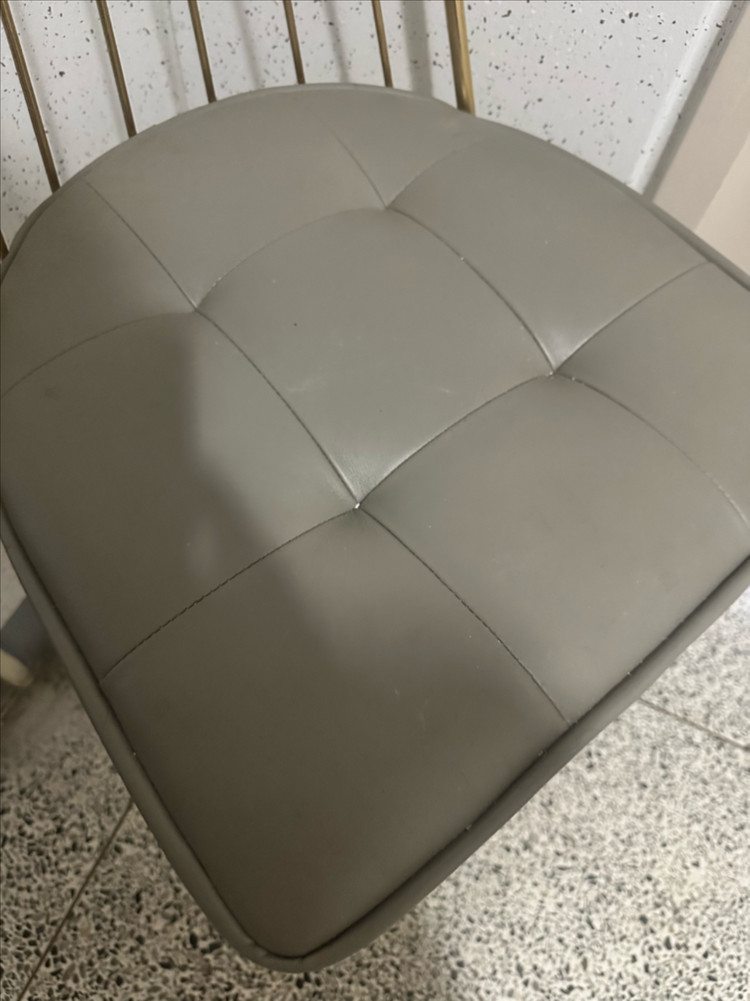 골드 프레임 가죽의자, 호텔 라운지 와인바 아일랜드 식탁 의자 이미지