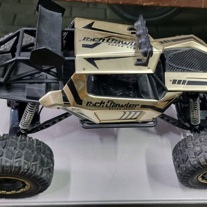 RC 락크롤러 차량 (부품용) 이미지