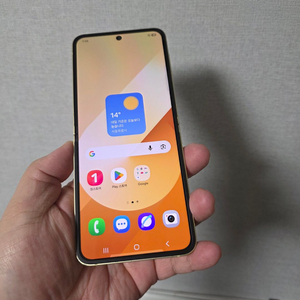 갤럭시 Z플립6 엘로우 256기가 액정 새상품 팝니다 이미지