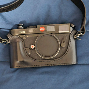 (급처) 라이카 m6 빅로고 블랙 + 춘크래프트 가죽케이스 + 루이지 가죽스트랩 이미지