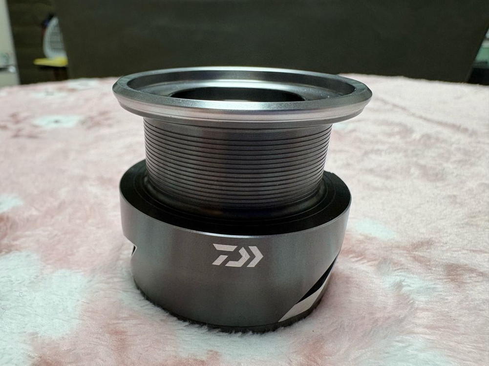 다이와 25칼디아 LT3000 스풀 이미지