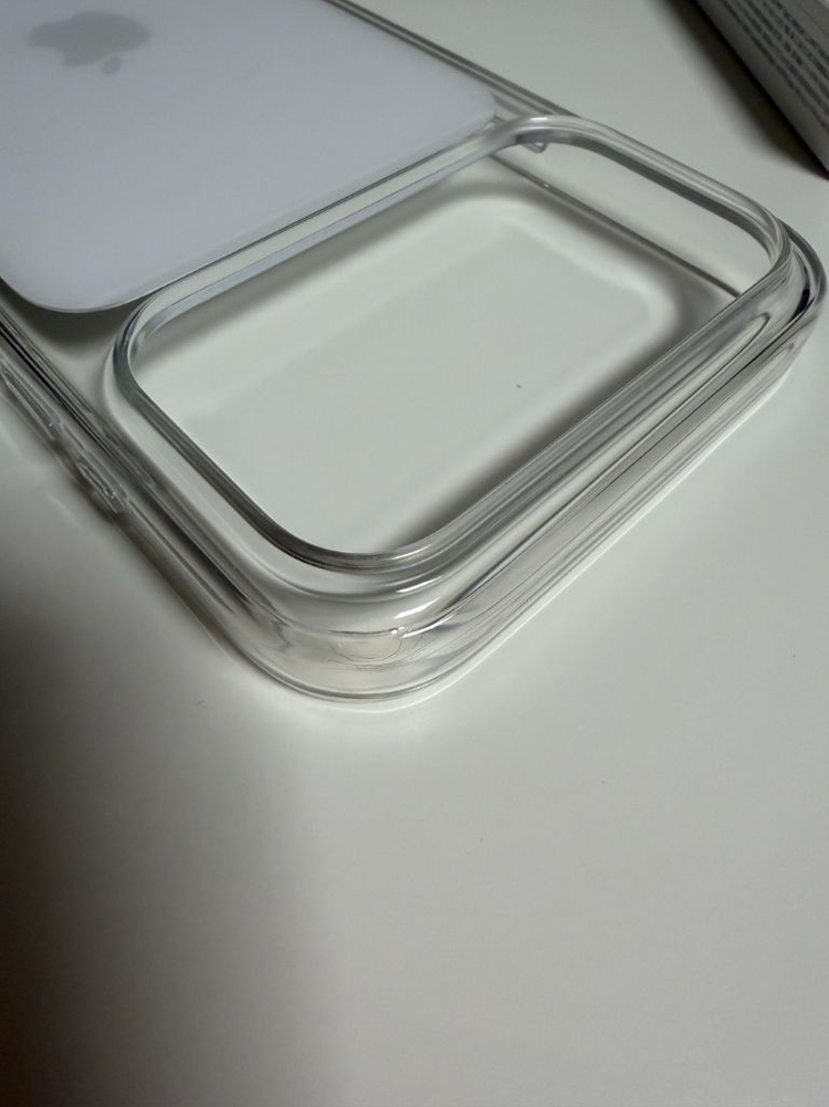 애플 아이폰 17 프로 맥스 정품 투명케이스 판매 이미지