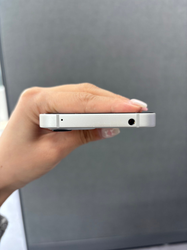 MIVE 스타일 시나모롤 키즈폰 화이트／ 중고폰업무폰저가폰세컨폰공기계게임폰효도폰게임폰알뜰폰 이미지