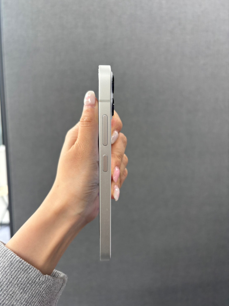 MIVE 스타일 시나모롤 키즈폰 화이트／ 중고폰업무폰저가폰세컨폰공기계게임폰효도폰게임폰알뜰폰 이미지