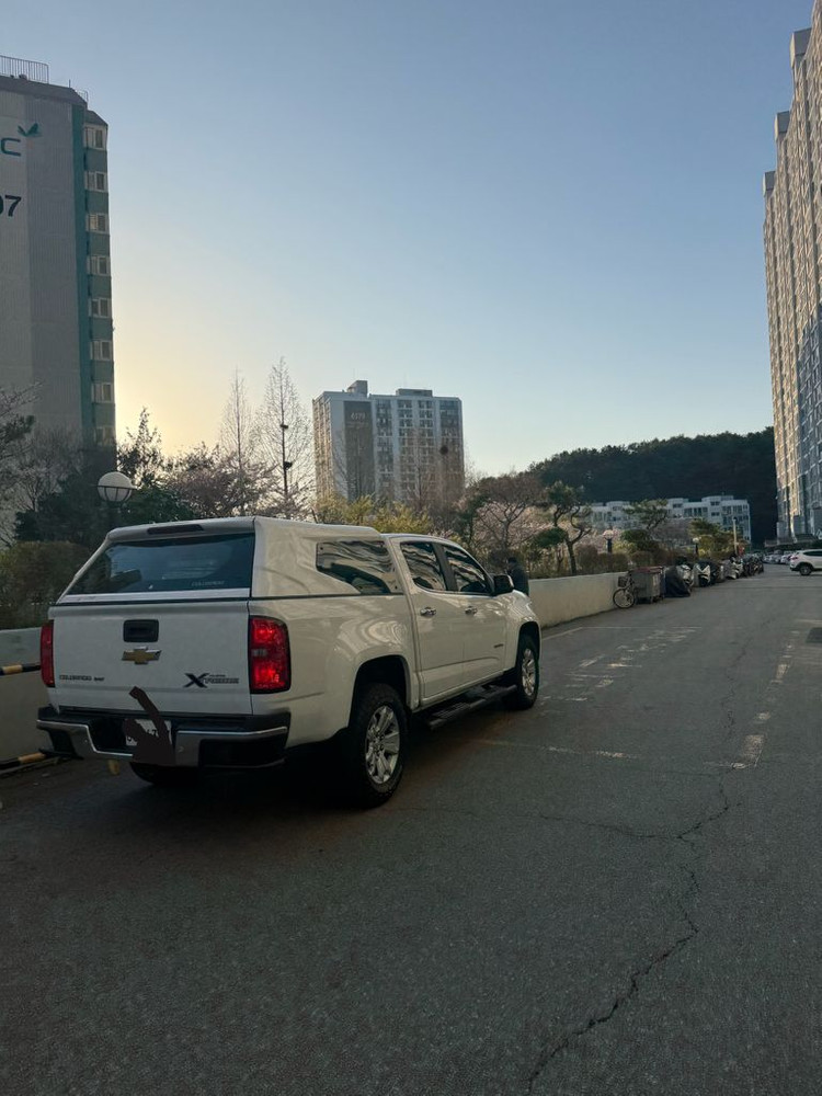 콜로라도 픽업 캐노피 하드탑 이미지