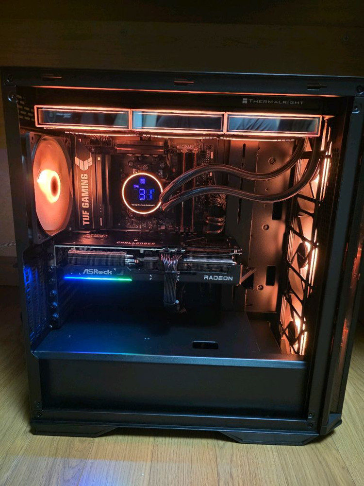 AMD 라이젠 9800x3d, 라데온9070xt 등 컴퓨터 본체 판매 이미지