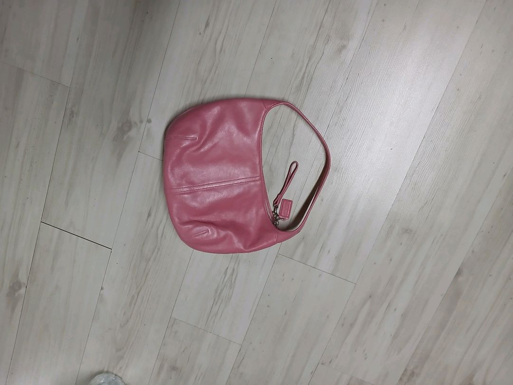 코치 가죽 호보백, 살구분홍색 이미지