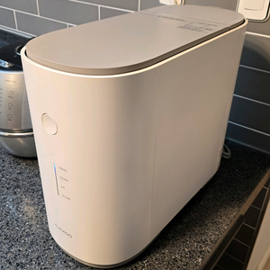 쿠쿠 에코웨일 건조분쇄기 이미지