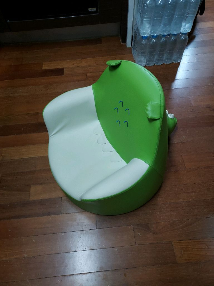 공룡케릭터 아기쇼파 2만원 좋아요 이미지