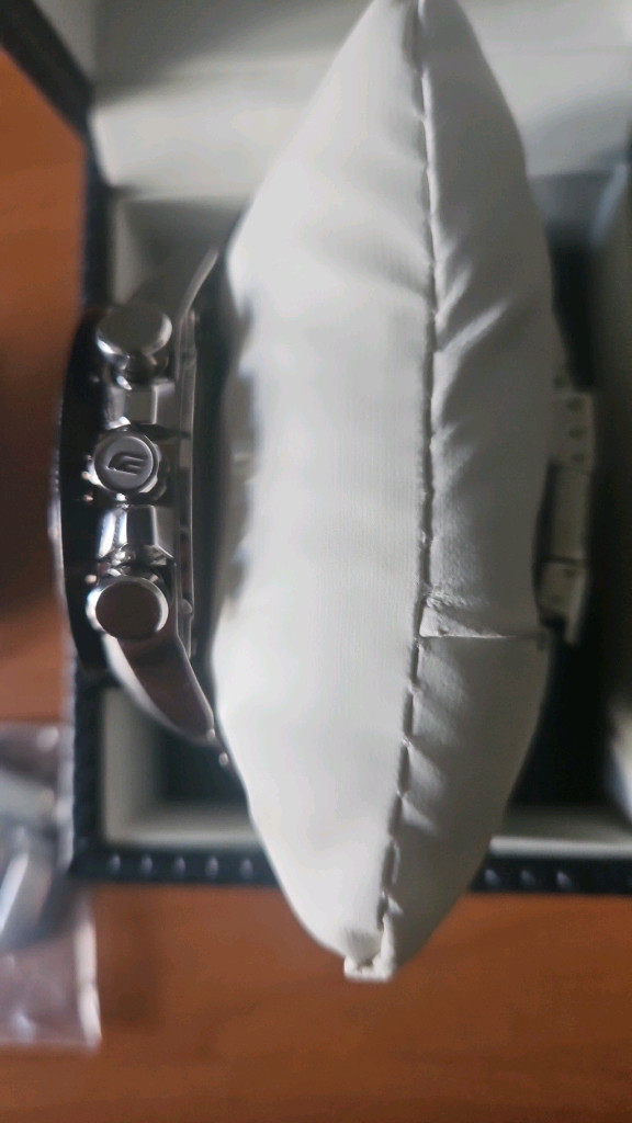 카시오 에디피스 터프솔라 블루투스 시계 이미지