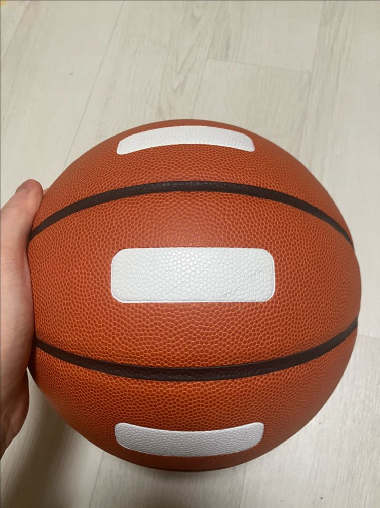 윌슨 퓨어샷 이미지