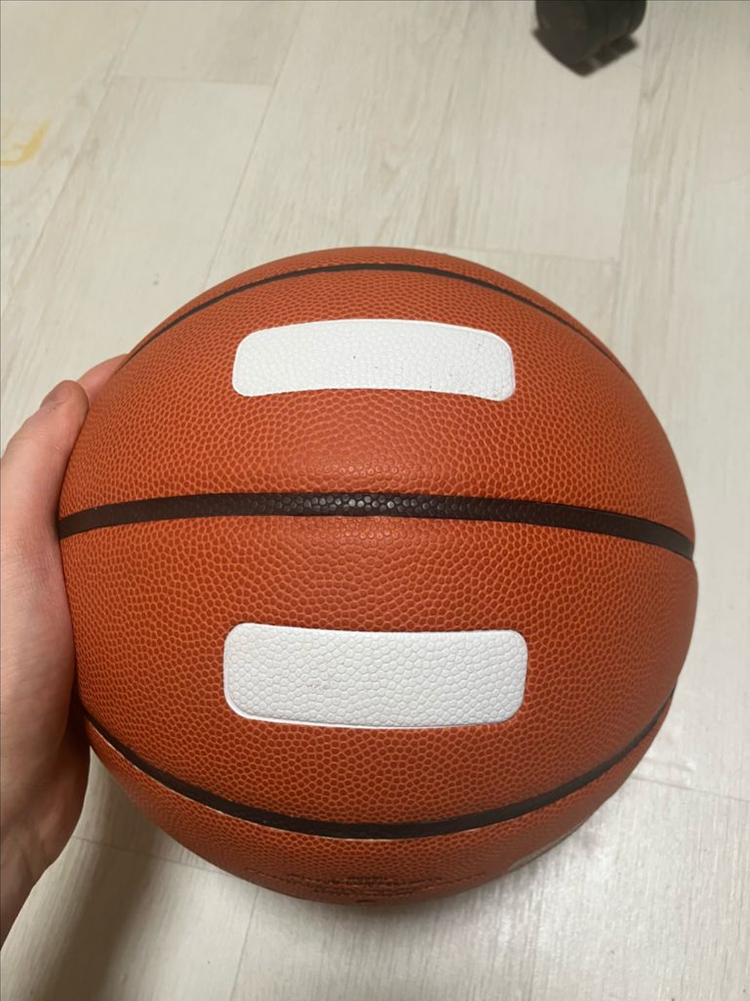 윌슨 퓨어샷 이미지