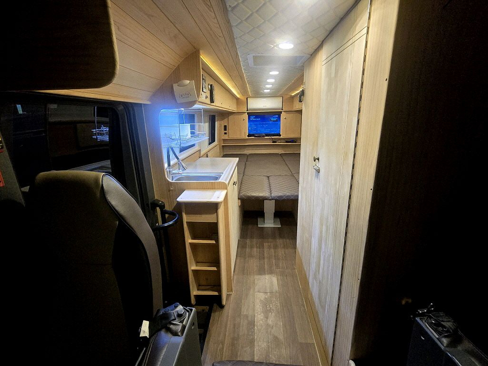 15년 뉴카운티6인승캠핑카(오토,인산철,올편백)-전액할부됨 이미지