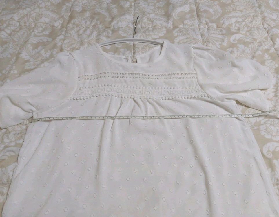 펀칭 레이스 반팔 블라우스 77사이즈 (새상품) 이미지