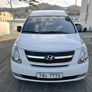 14년형 스타렉스4인승일체형루프탑캠핑카-전액할부됨 이미지