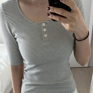 바네사브루노 아떼 스트라이프 티셔츠 팝니다 이미지