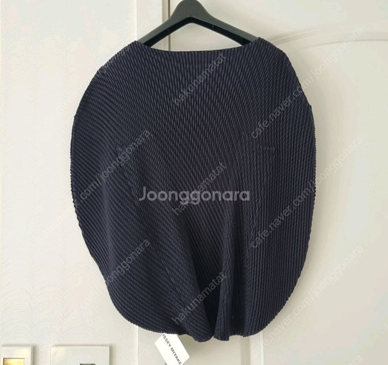 이세이미야케 플리츠플리즈 오비큘러 탑 미드나잇 네이비 2사이즈 새상품 이미지