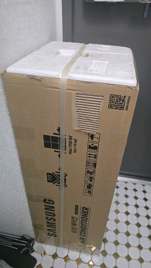 삼성 무풍 벽걸이 에어컨 실내기만 새상품 미개봉 AR06R5170HDQ 이미지