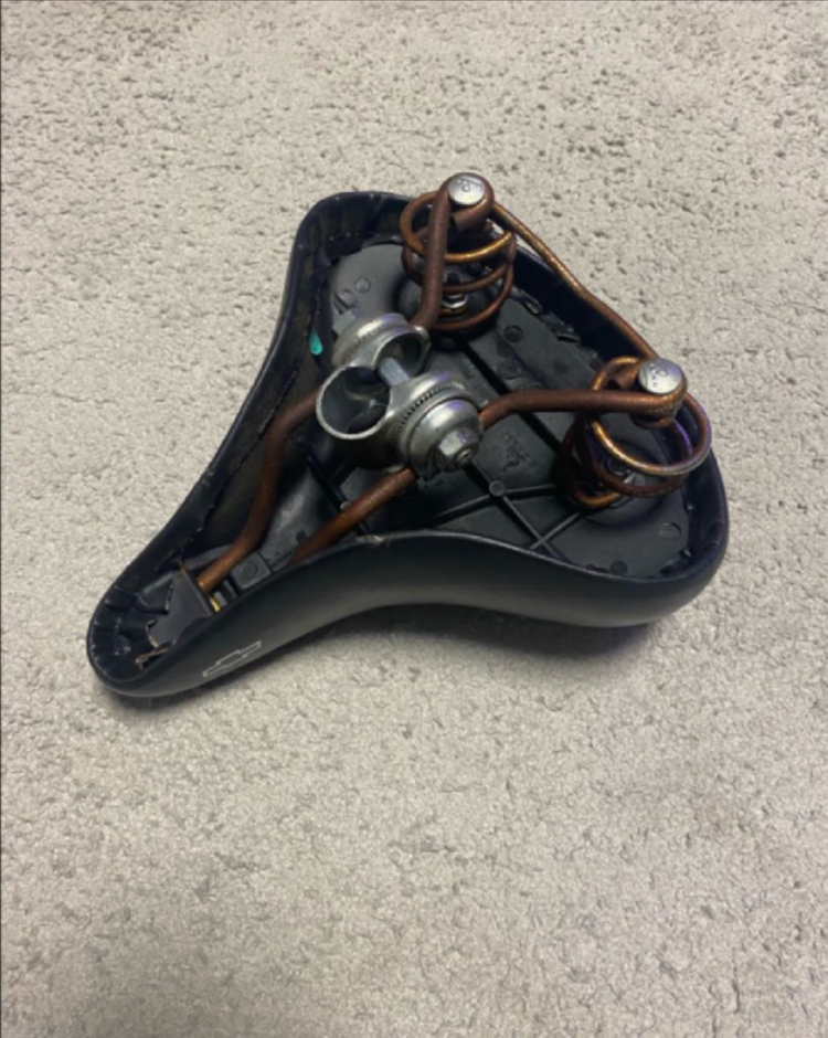 서울 쉐보레 미니벨로 자전거 의자 안장 이미지