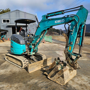 미니굴삭기 코벨코 sk30 2020년식 중고굴삭기 판매 코집게 장착 저가동 이미지