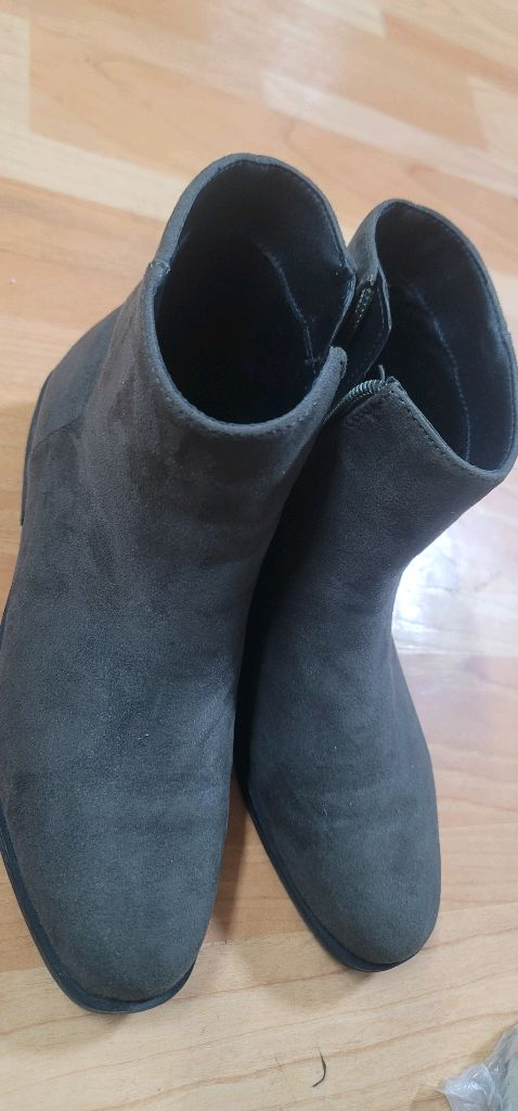 안신는신발장정리합니다1카텔로(CARTELO) 스니커즈브랜드: 카텔로 (CARTELO)모델명: EX6322K치수: 2 이미지