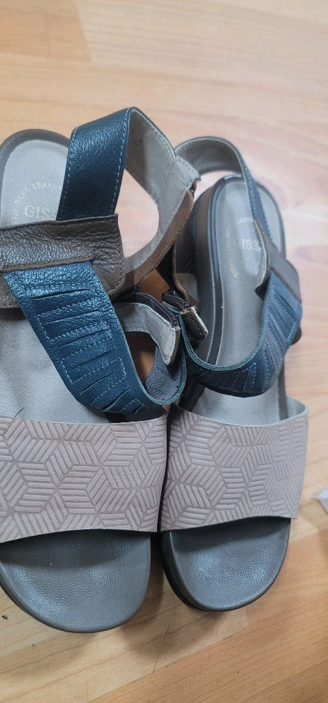 안신는신발장정리합니다1카텔로(CARTELO) 스니커즈브랜드: 카텔로 (CARTELO)모델명: EX6322K치수: 2 이미지