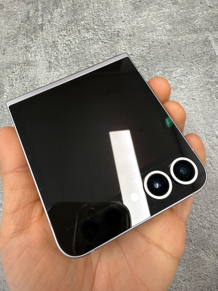 갤럭시 Z플립6 실버 256기가 A급 이미지