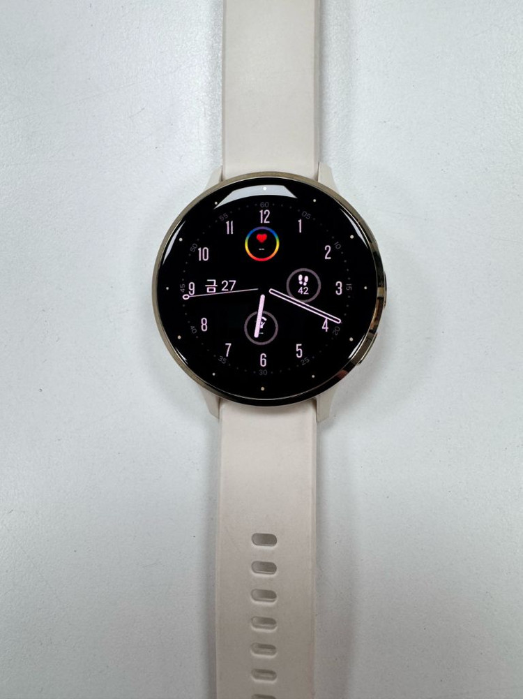 가민 베뉴 3S GPS 스마트워치 이미지