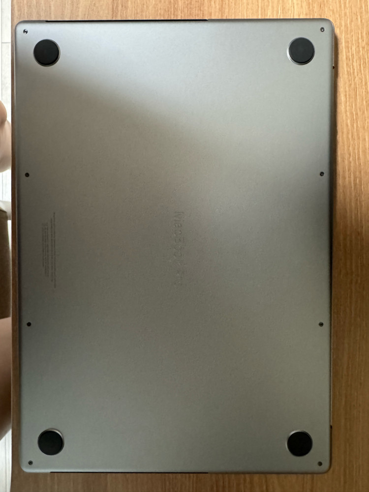 맥북프로16 M1 max 이미지