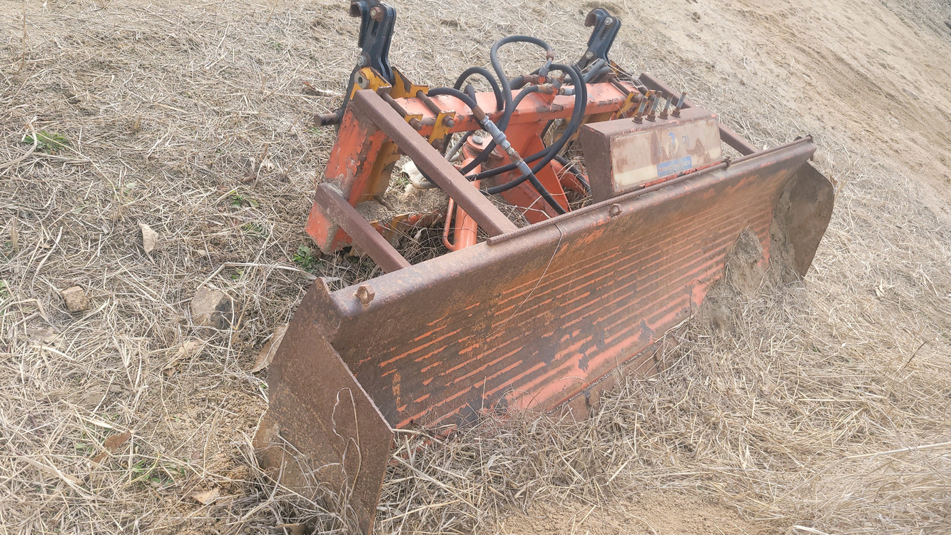 트랙터용 그레이더 팝니다 이미지