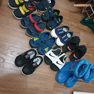 아기브랜드신발10컬레일괄 돐전돐후 나이키 푸마 아디다스 휠라등 이미지