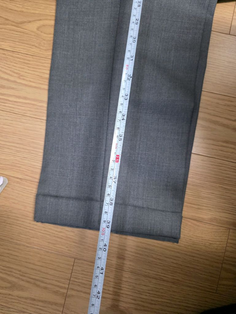 톰브라운 정장 수트 이미지