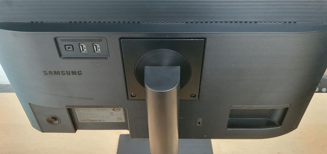 삼성 24인치 피벗모니터 LED 모니터 F24T450FZ 이미지