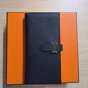 에르메스 베안 장지갑 이미지