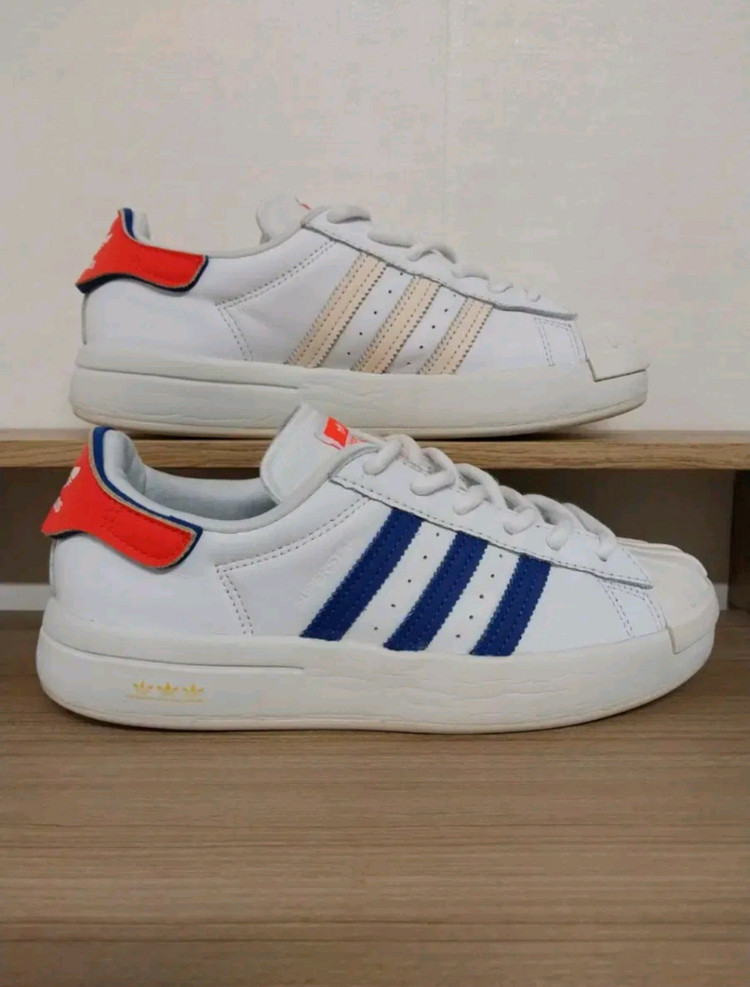 남녀공용 아디다스 슈퍼스타 아윤 운동화 (240) 이미지