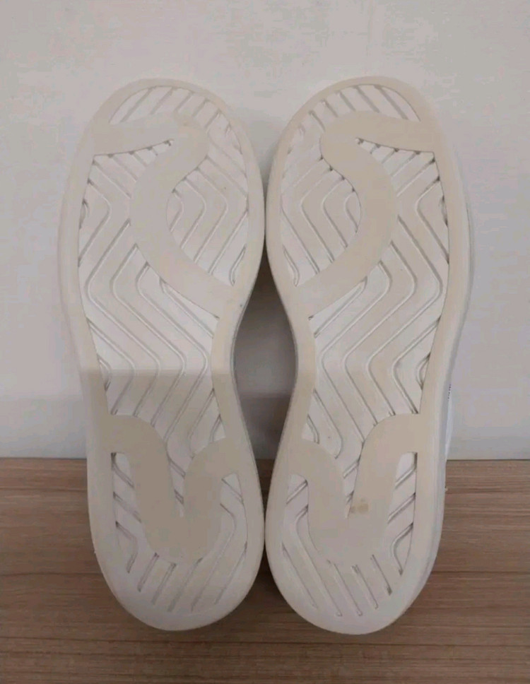 남녀공용 아디다스 슈퍼스타 아윤 운동화 (240) 이미지