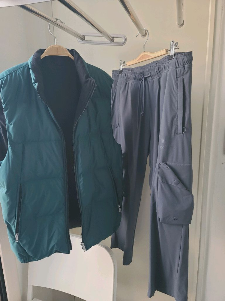 남성 Theory 띠어리 그린 오리털 덕다운 패딩조끼 베스트 아우터 S / 마크앤로나 콜롬비아 골프복 제이린드버그 이미지