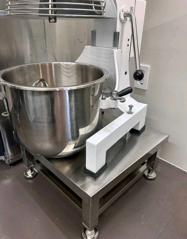 스타리치 20L 업소용 반죽기 + 스텐 받침대 이미지