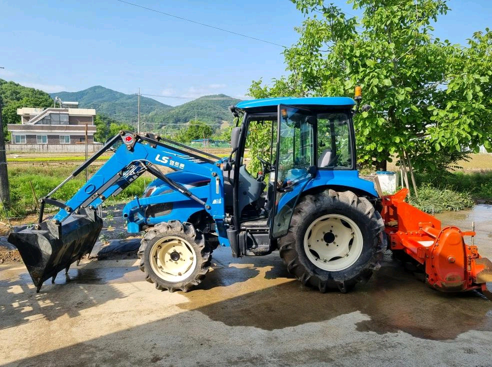 LS트랙터 48마력 이미지