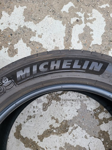 미쉐린 프라이머시 투어 A/S 265/50/20 중고타이어 2개 판매 이미지