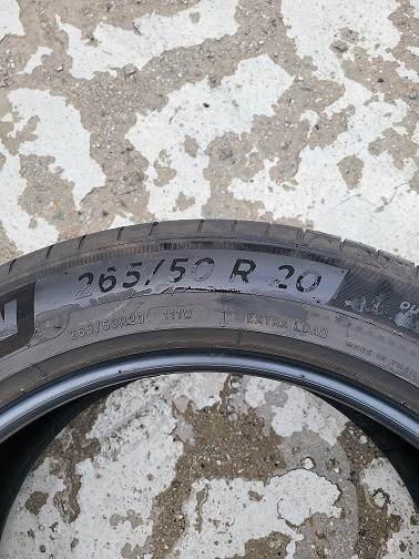 미쉐린 프라이머시 투어 A/S 265/50/20 중고타이어 2개 판매 이미지