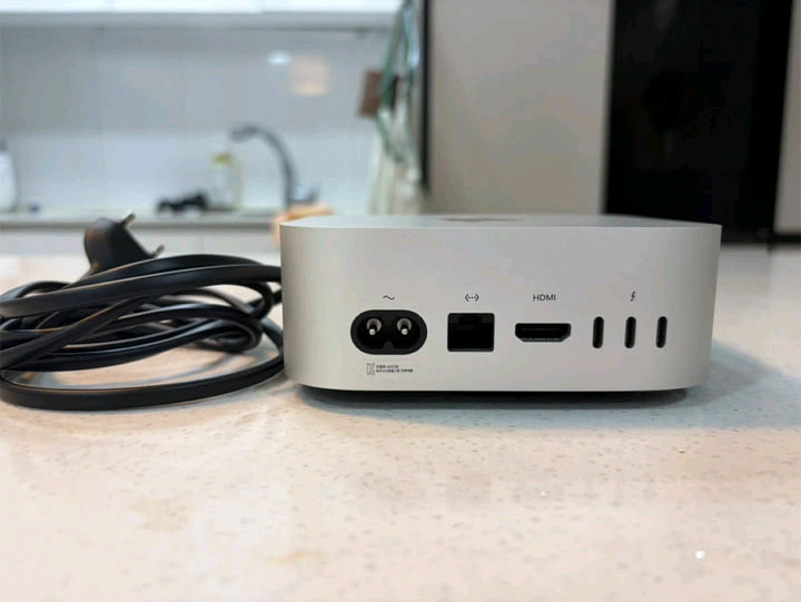 애플맥미니 m4 기본형 이미지