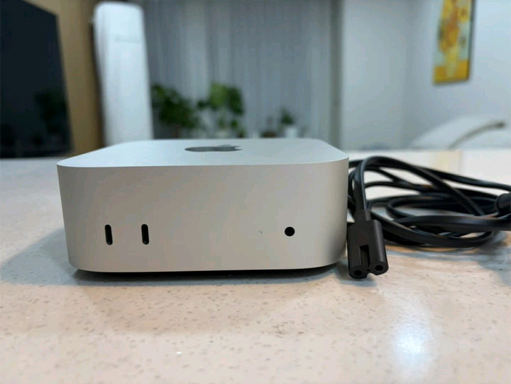 애플맥미니 m4 기본형 이미지