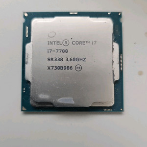 인텔 CPU i7-7700 이미지