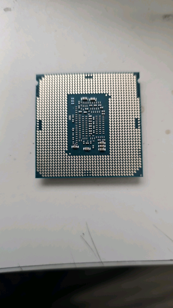 인텔 CPU i7-7700 이미지