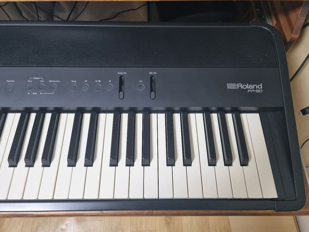 롤랜드 fp90 디지털피아노 이미지